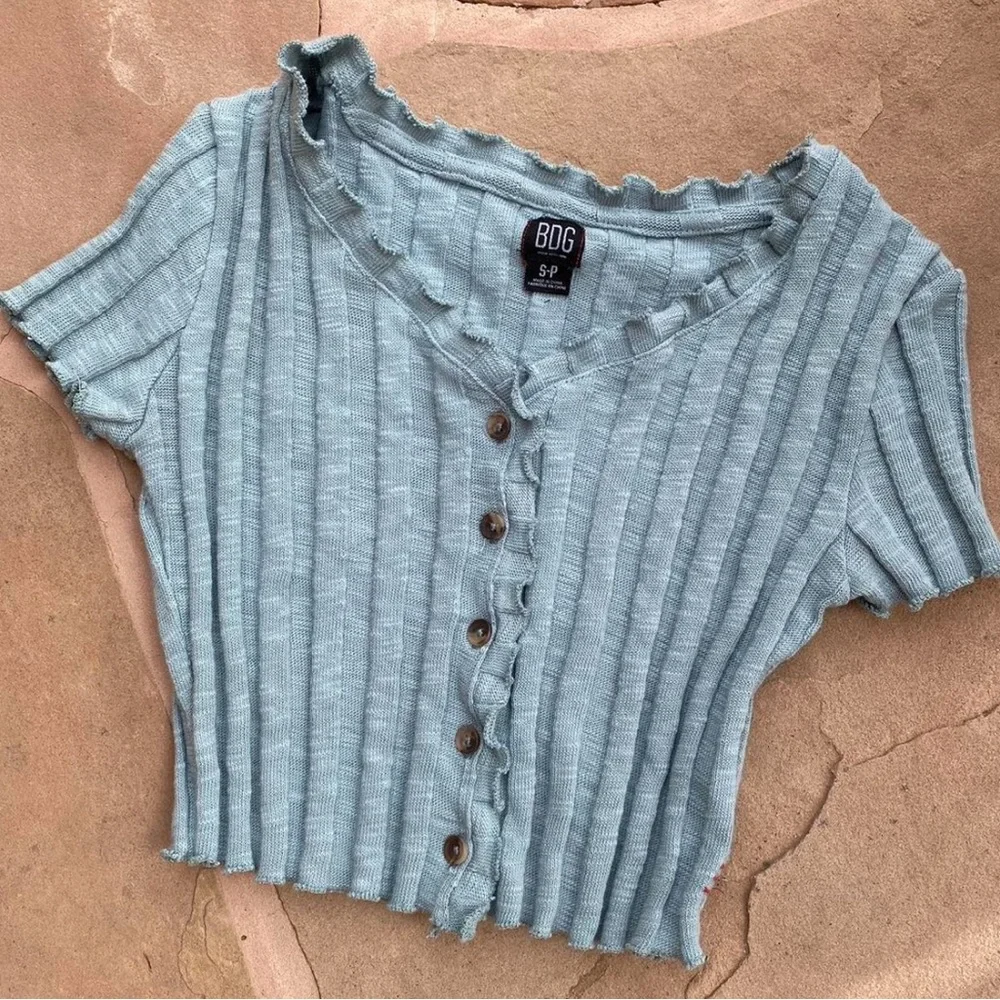 BDG Ribbed Crop Button Top - Picture 5 of 5